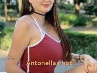 Antonellaa_hot