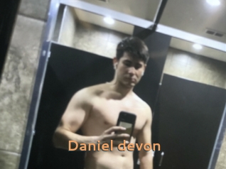 Daniel_devon