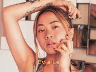 Evie_Le