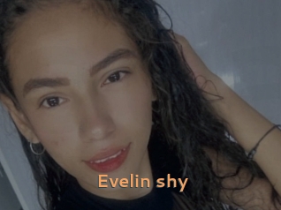Evelin_shy