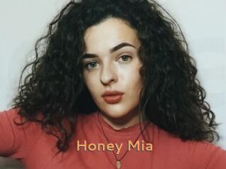 Honey_Mia
