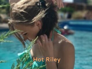 Hot_Riley