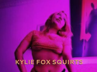KYLIE_FOX_SQUIRTS