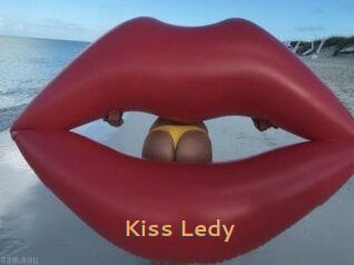 Kiss_Ledy