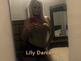 Lily_Daniels