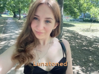 Lunatoned