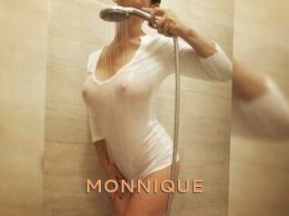 MONNIQUE_
