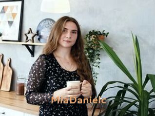 MiaDanielc