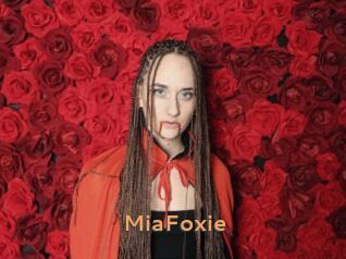 MiaFoxie Du Cul A Gogo