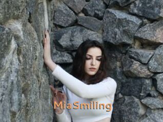 MiaSmiling