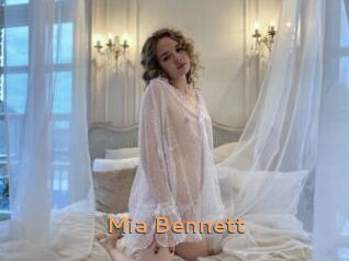 Mia_Bennett