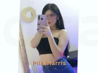 Mia_Harris
