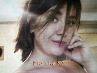 Monika_xX