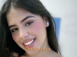 Miafoxyx