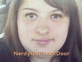 NerdyGirlNxxxtDoor
