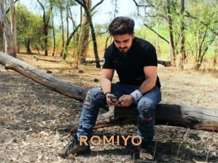 ROMIYO Du Cul A Gogo