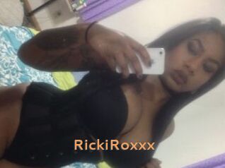 RickiRoxxx