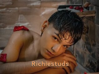 Richiestuds