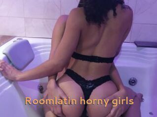 Roomlatin_horny_girls