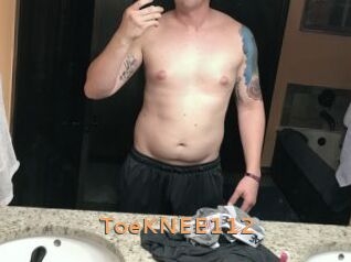 ToeKNEE112