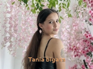 Tania_bigass