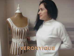 VERONYIQUE
